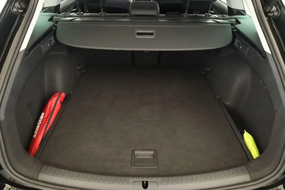 SEAT Leon - Thumbnail 10