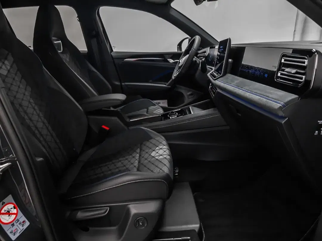 Volkswagen Tiguan - Thumbnail 12