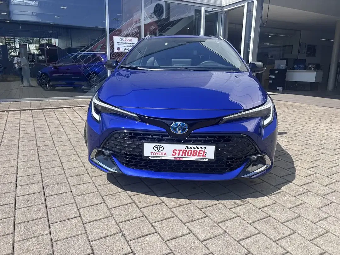 Toyota Corolla Hybrid Teamplayer - foto 1