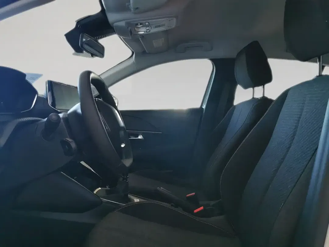 Peugeot 208 - Thumbnail 7