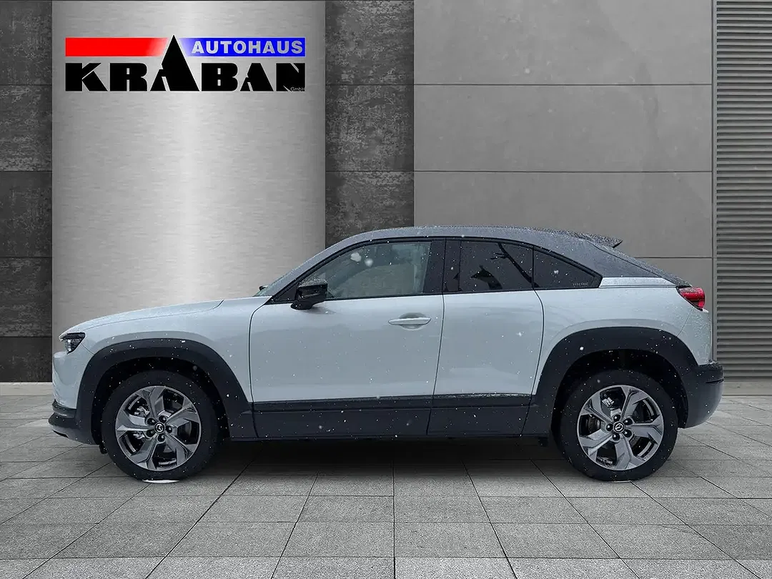 Mazda MX-30 - Thumbnail 3
