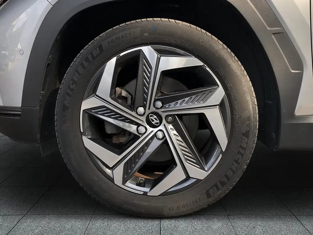 Hyundai TUCSON - Thumbnail 7