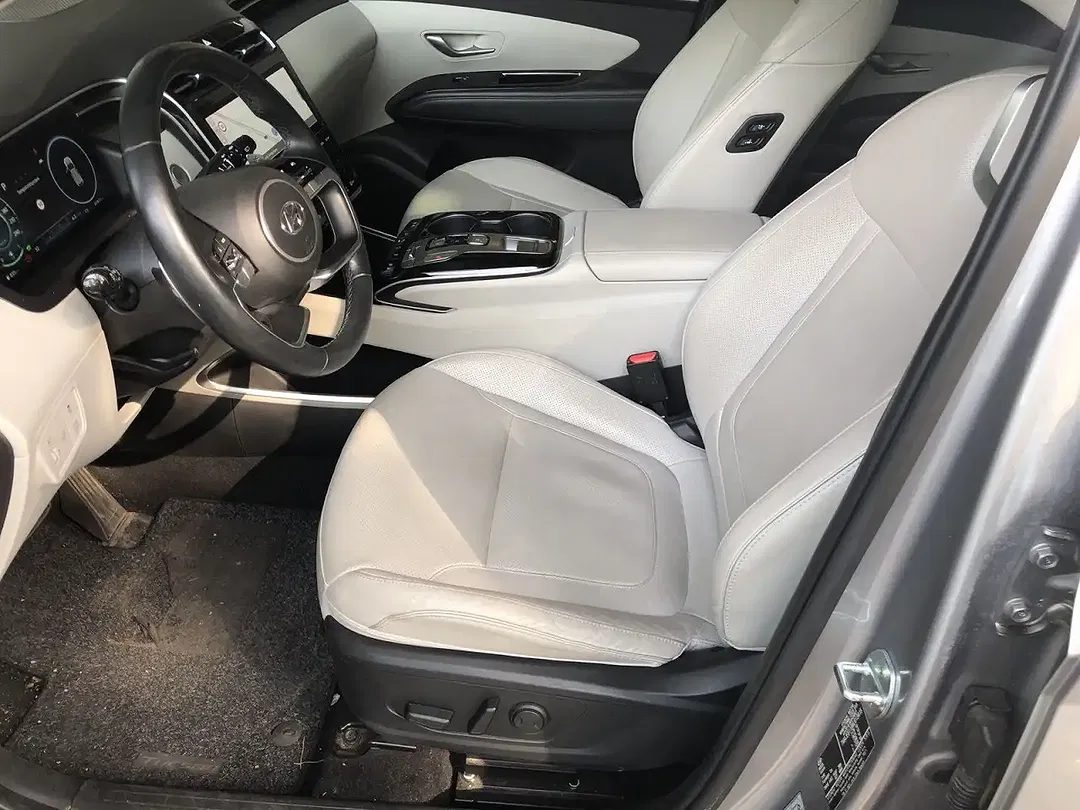 Hyundai TUCSON - Thumbnail 9
