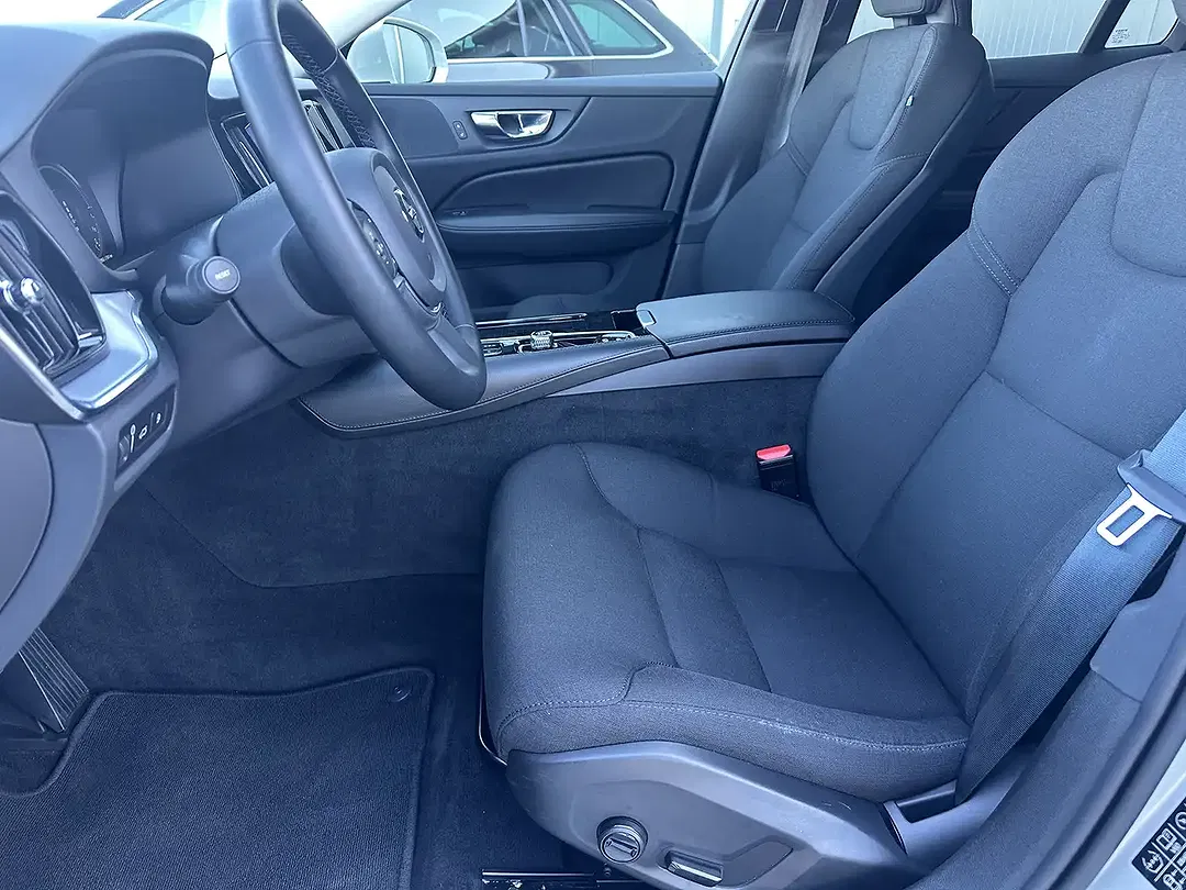 Volvo V60 - Thumbnail 5