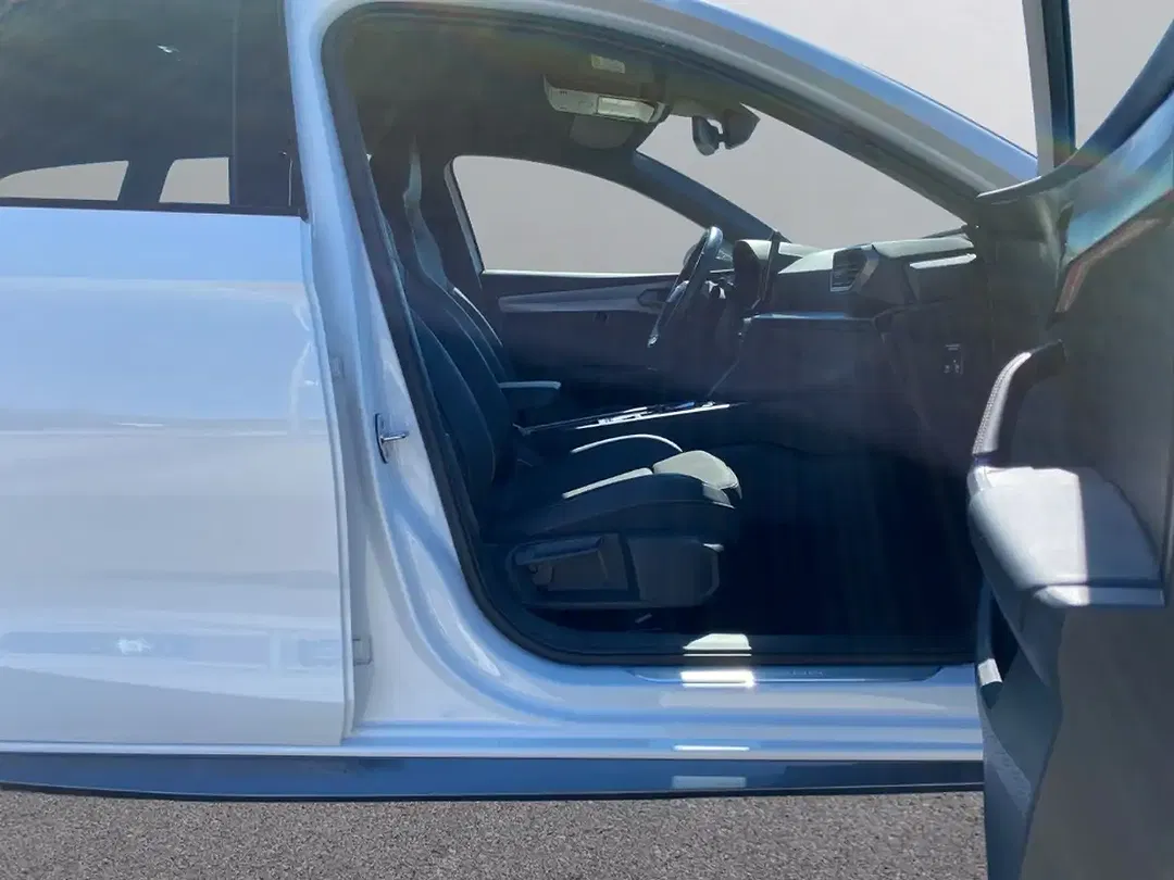 CUPRA Leon - Thumbnail 13