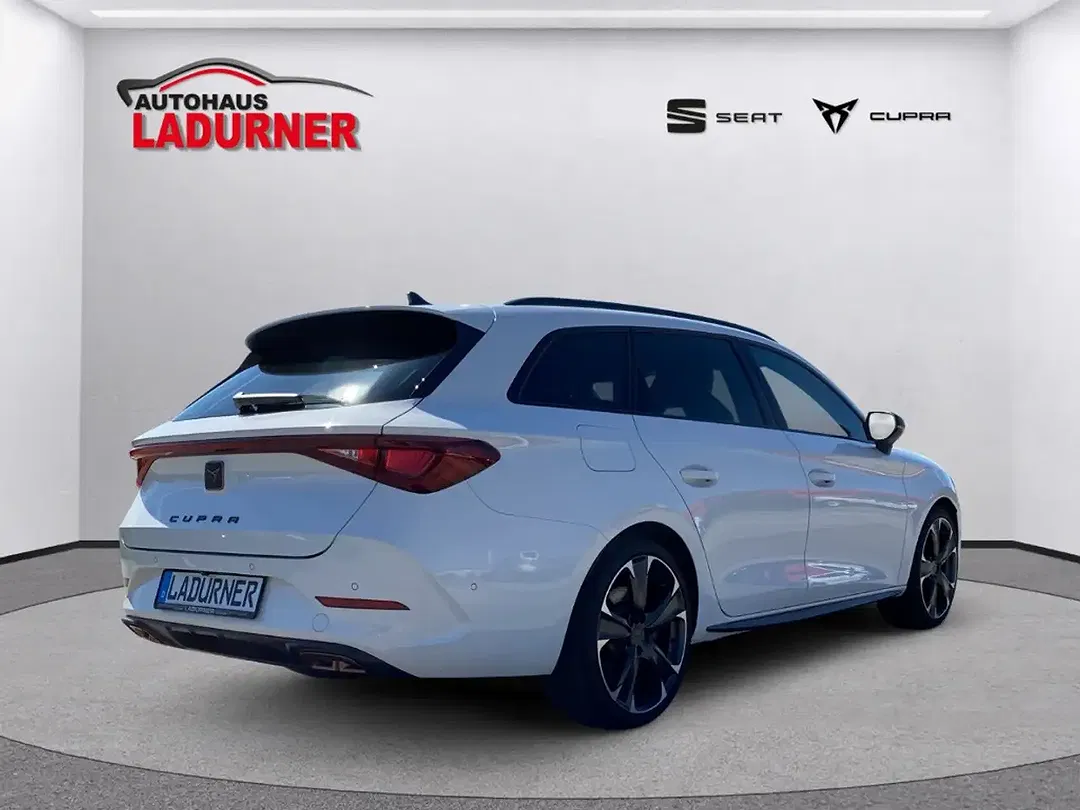 CUPRA Leon - Thumbnail 4