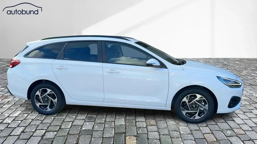 Hyundai i30 - Thumbnail 4