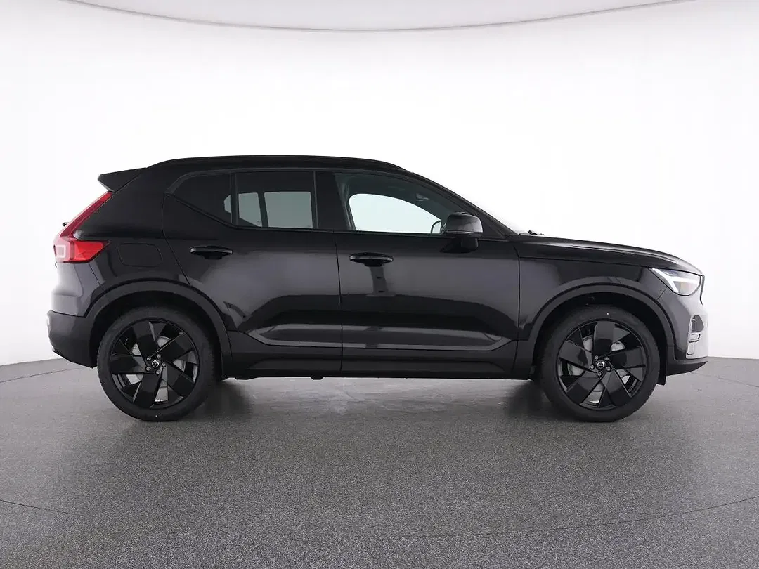 Volvo XC40 - Thumbnail 11