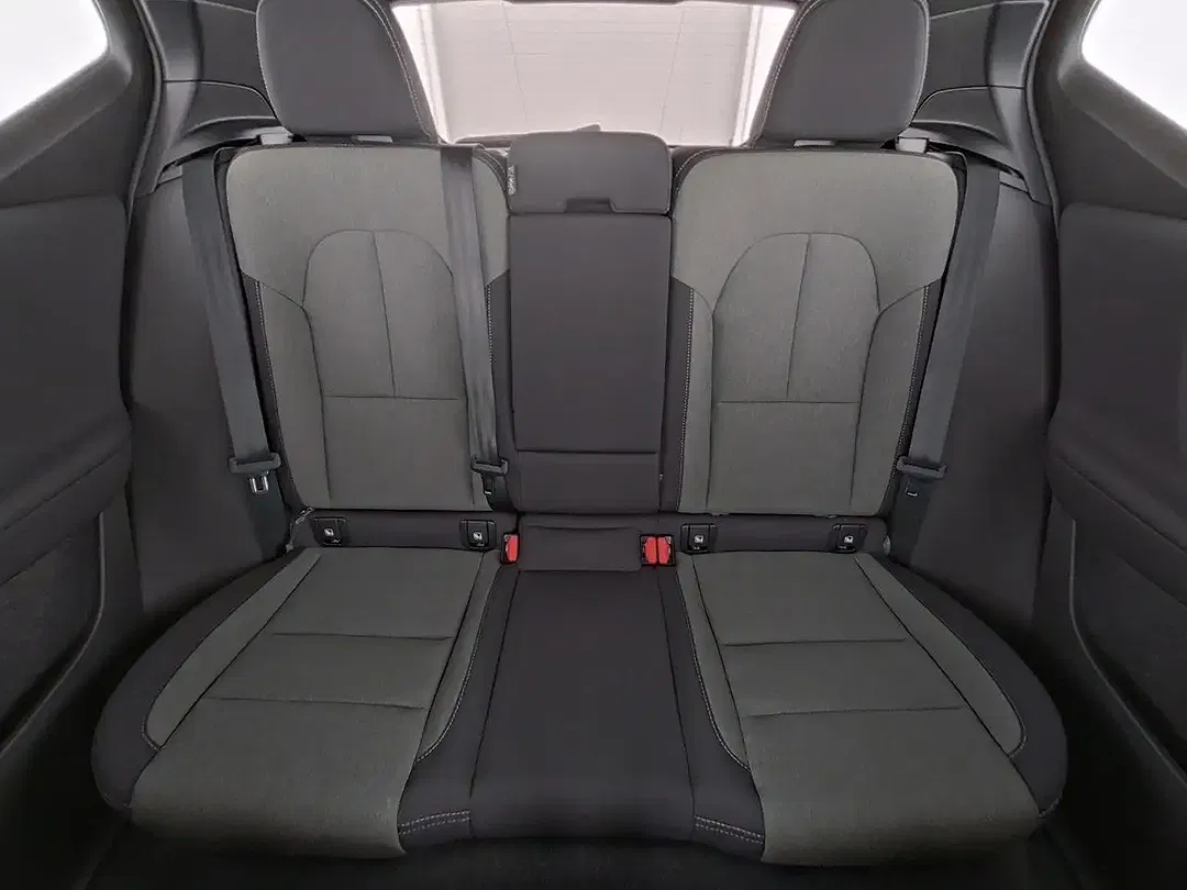 Volvo XC40 - Thumbnail 5