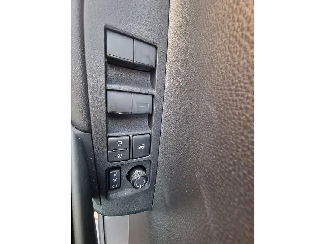 Toyota Corolla Cross - Thumbnail 21