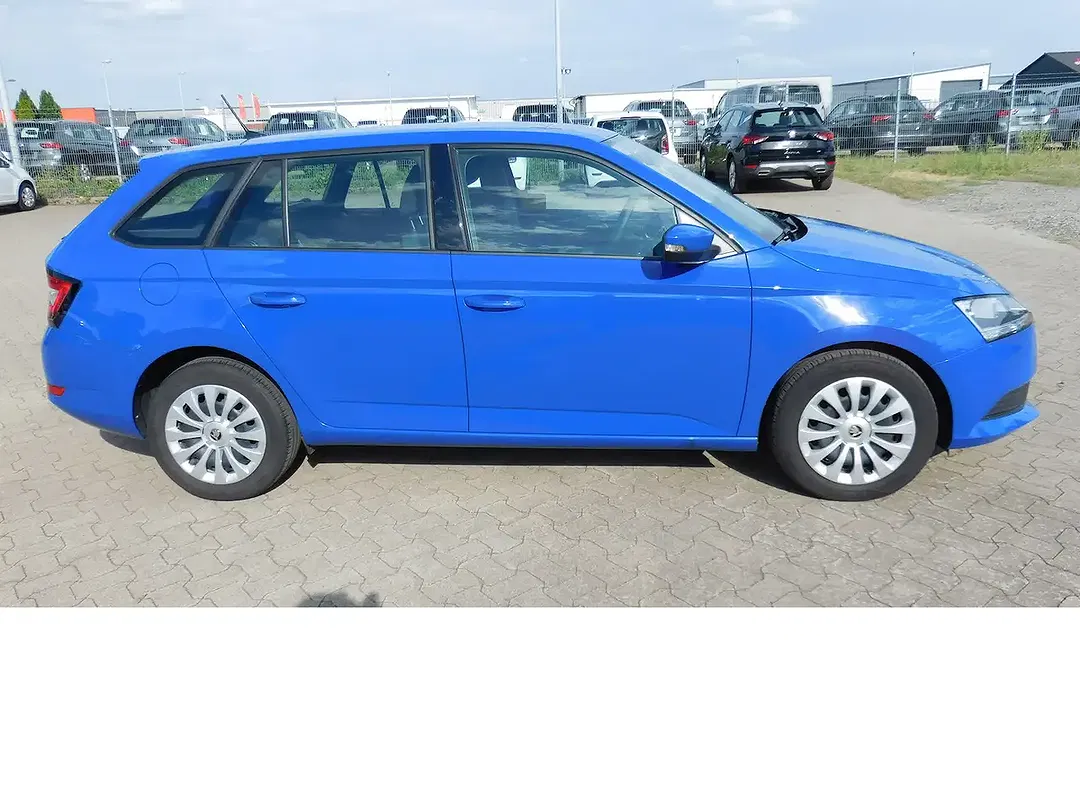 Skoda Fabia - Thumbnail 2