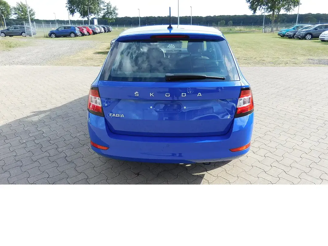 Skoda Fabia - Thumbnail 4