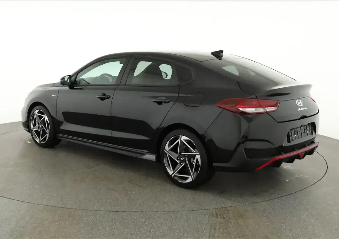 Hyundai i30 - Thumbnail 3