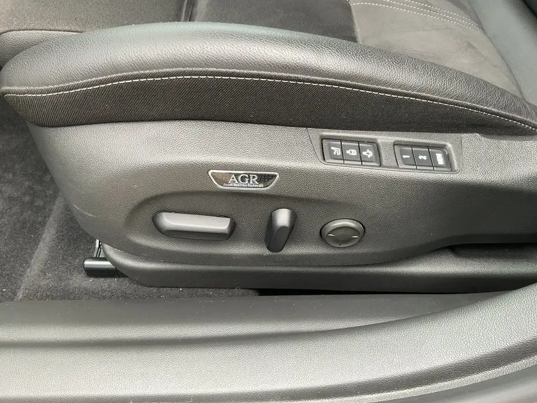 Opel Insignia 2.0 - foto 18
