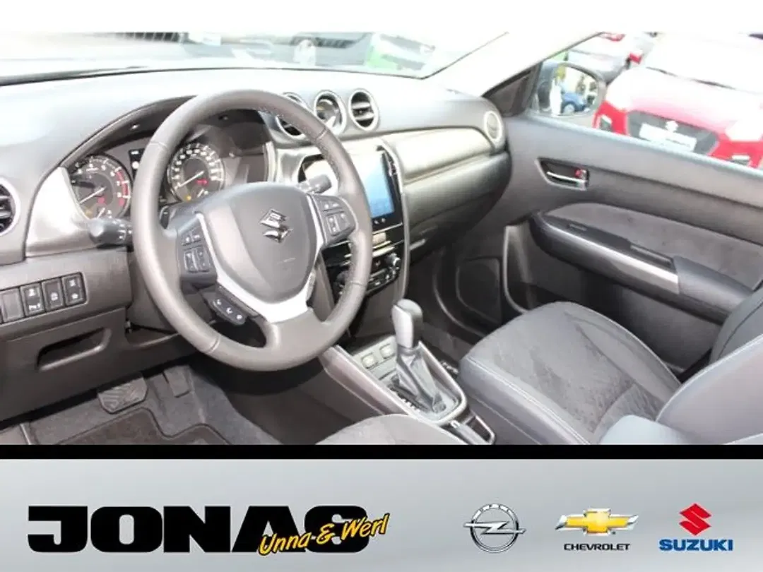 Suzuki Vitara - Thumbnail 10