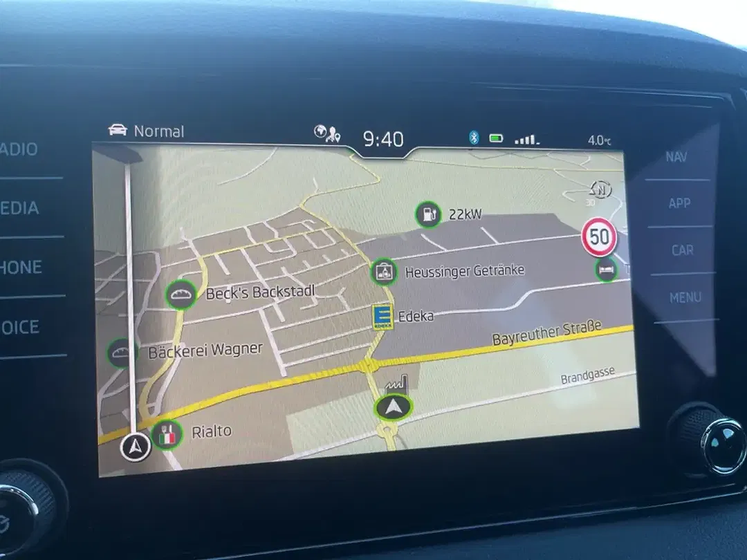 Skoda Karoq - Thumbnail 10