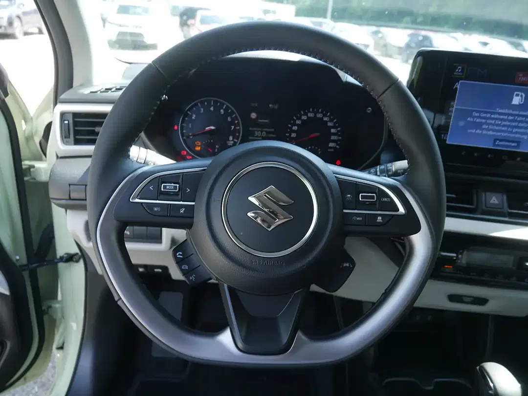 Suzuki Swift - Thumbnail 9