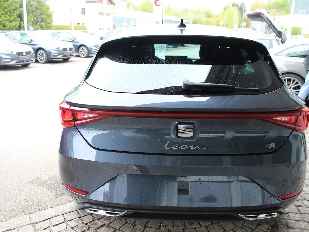 SEAT Leon - Thumbnail 5