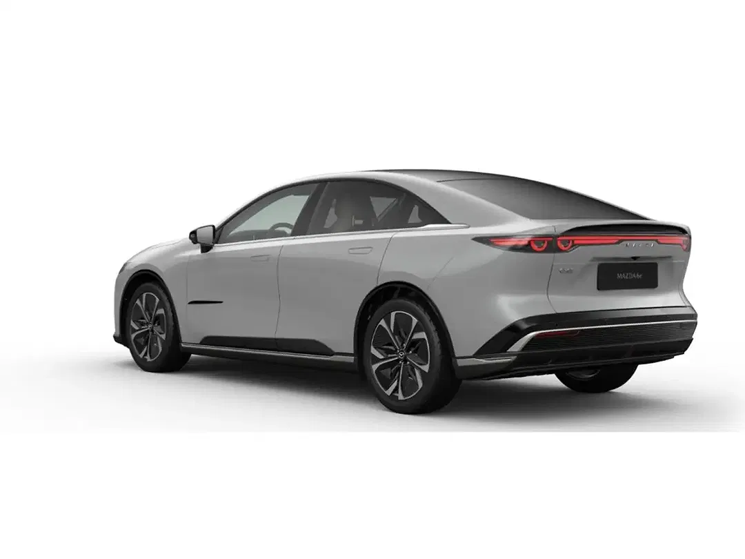 Mazda 6 - Thumbnail 3