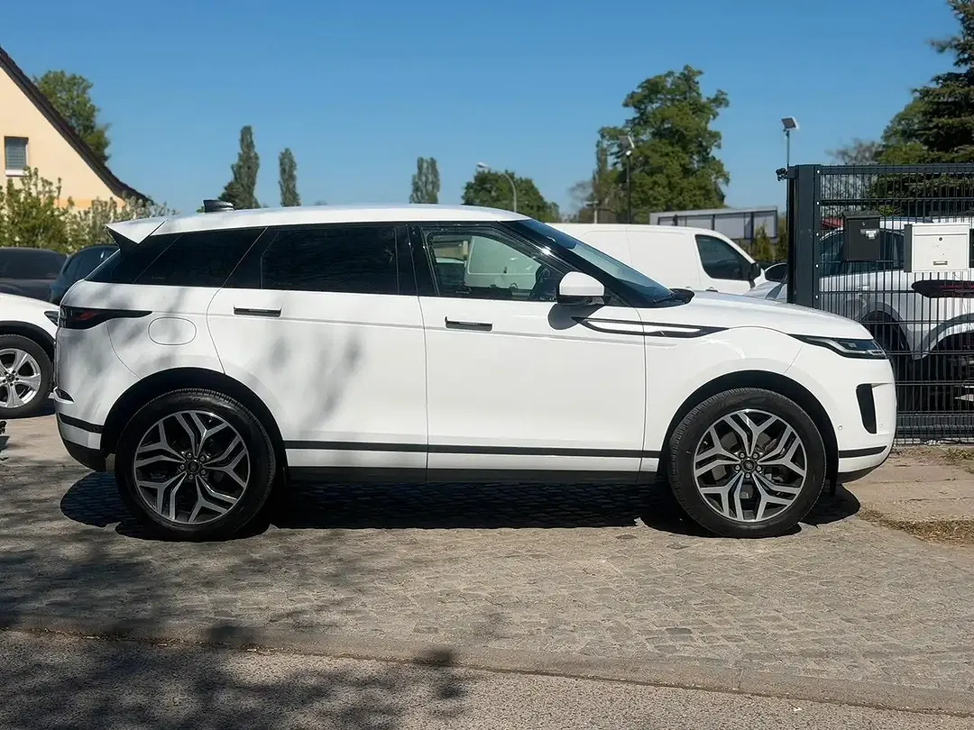Land Rover Range Rover Evoque - Thumbnail 3