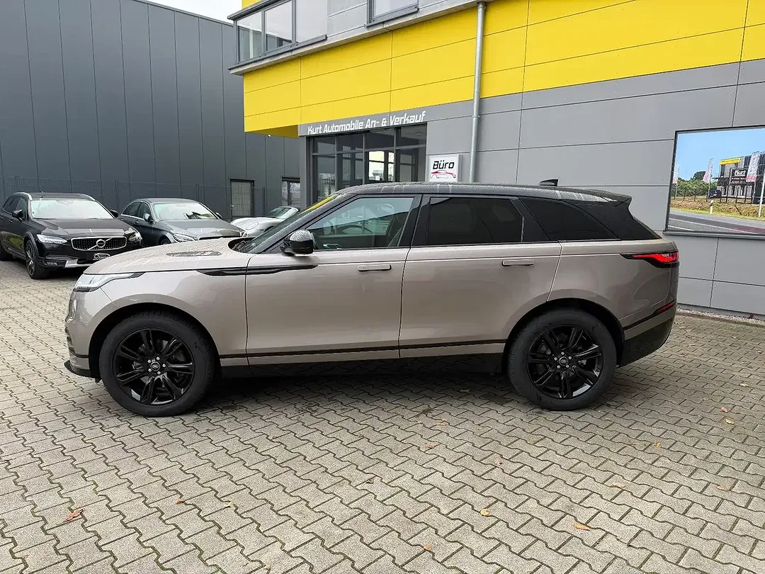 Land Rover Range Rover Velar - Thumbnail 4