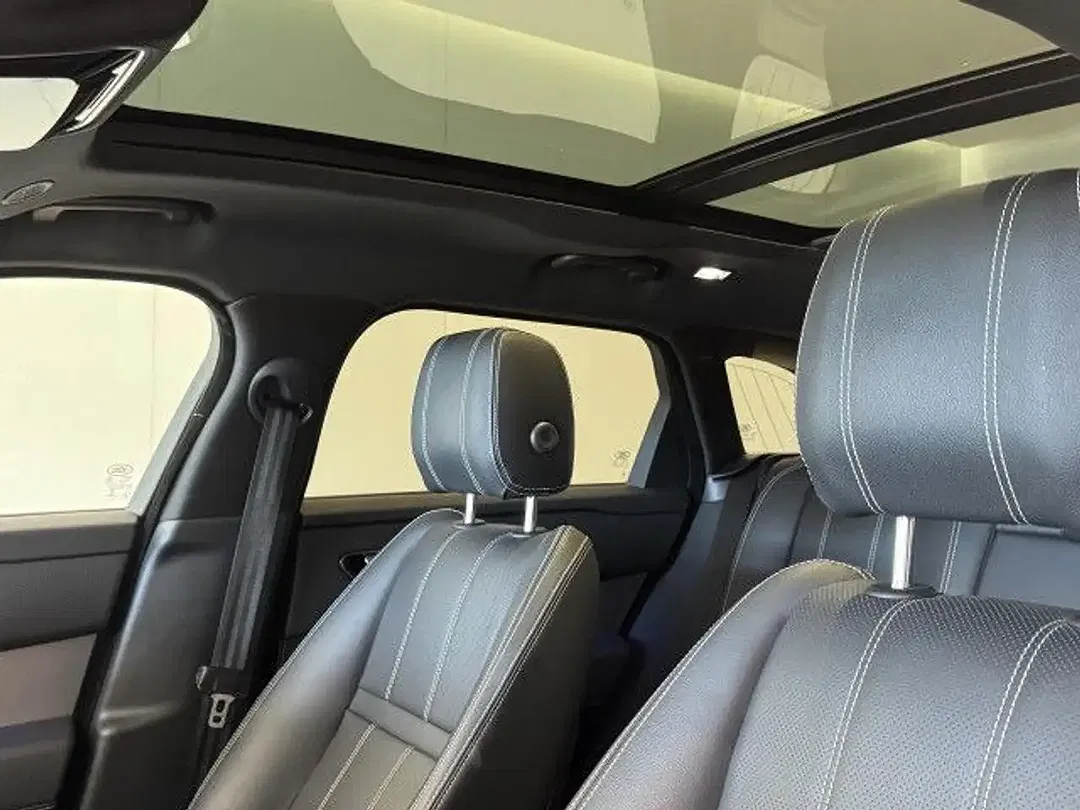 Land Rover Range Rover Velar - Thumbnail 12