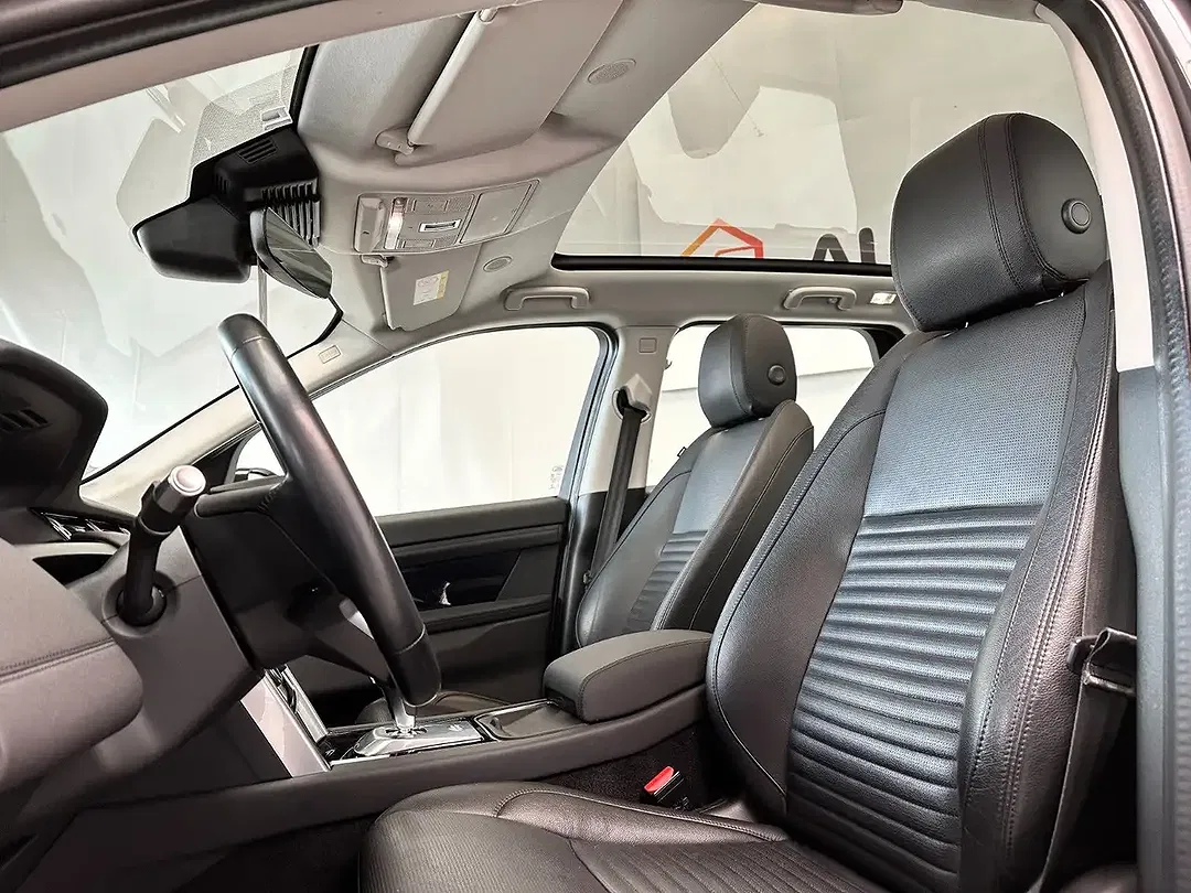 Land Rover Discovery Sport - Thumbnail 6
