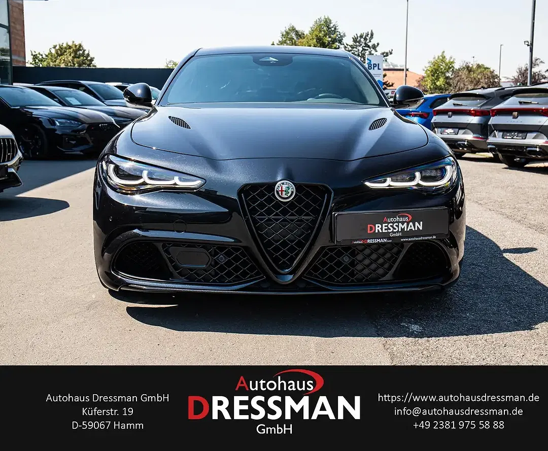 Alfa Romeo Giulia - Thumbnail 2