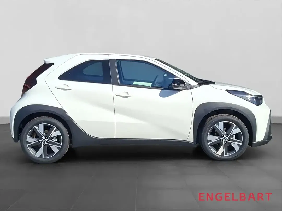 Toyota Aygo X - Thumbnail 4