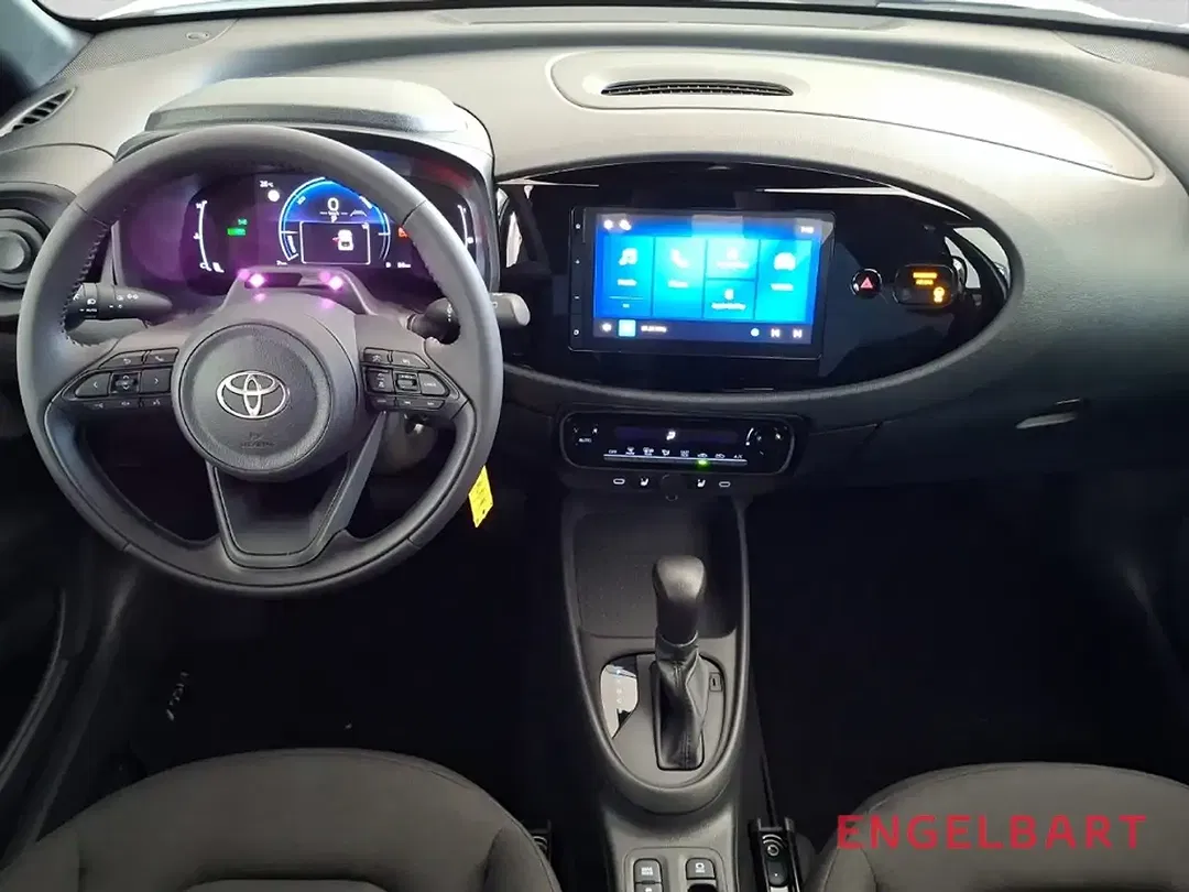 Toyota Aygo X - Thumbnail 8