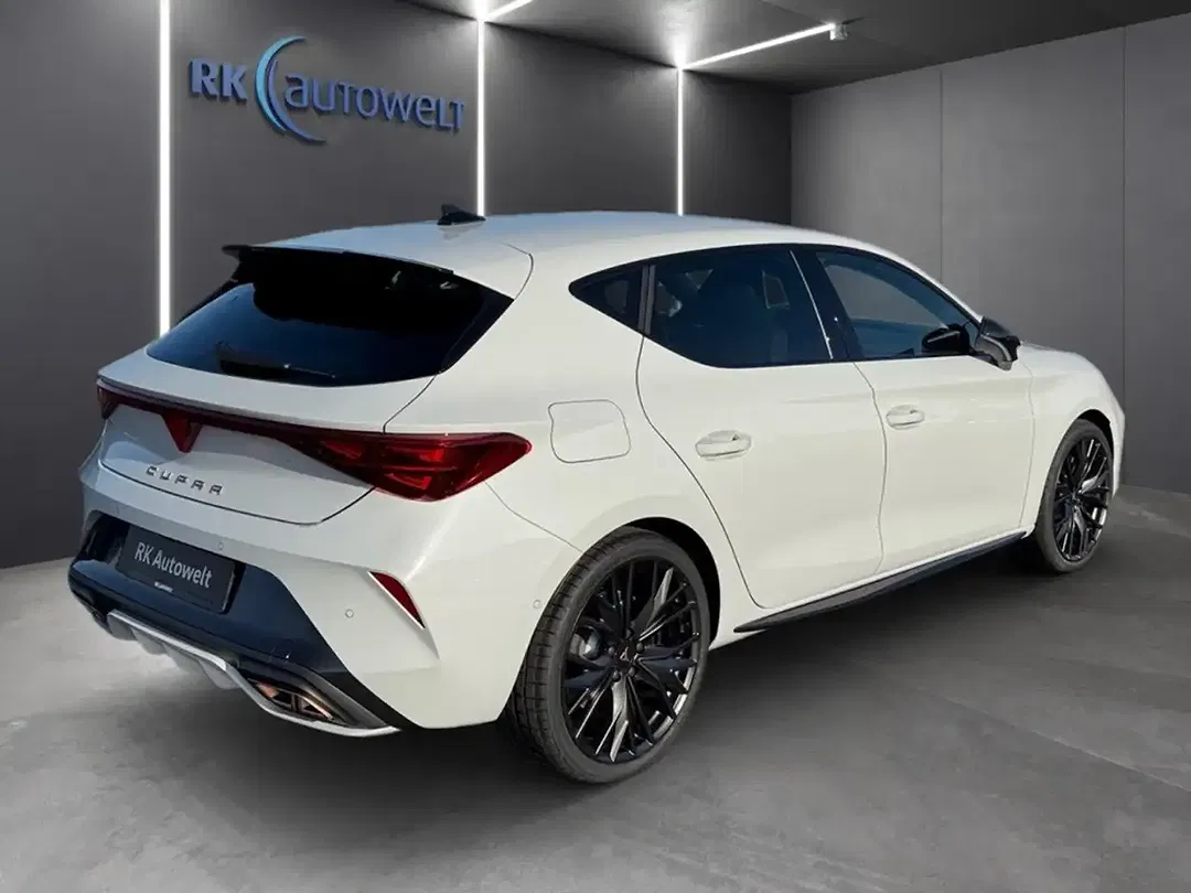 CUPRA Leon - Thumbnail 4