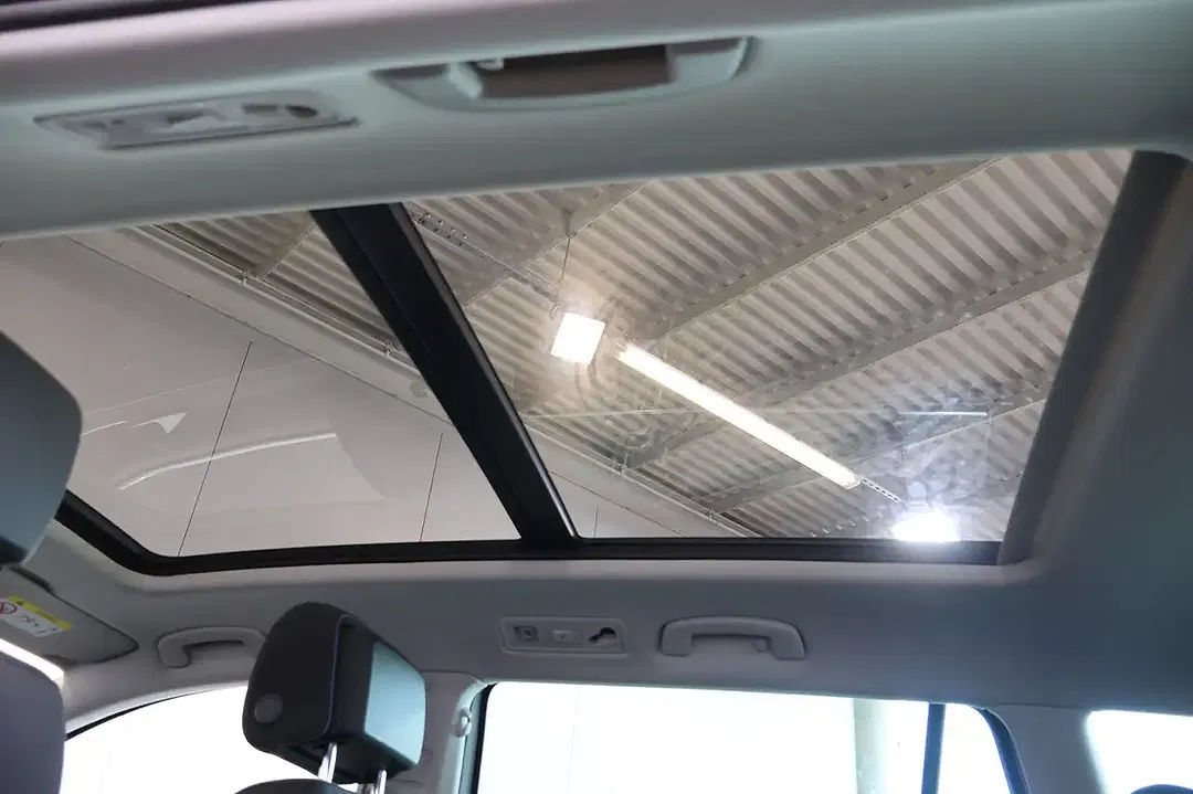 Volkswagen Passat Variant - Thumbnail 14