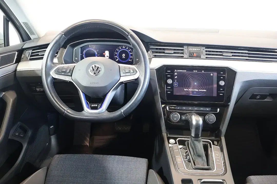 Volkswagen Passat Variant - Thumbnail 8