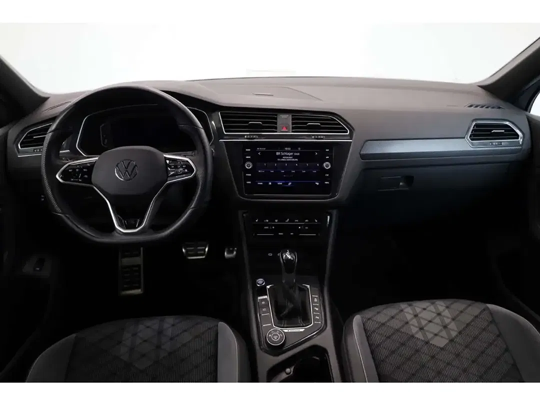 Volkswagen Tiguan - Thumbnail 6