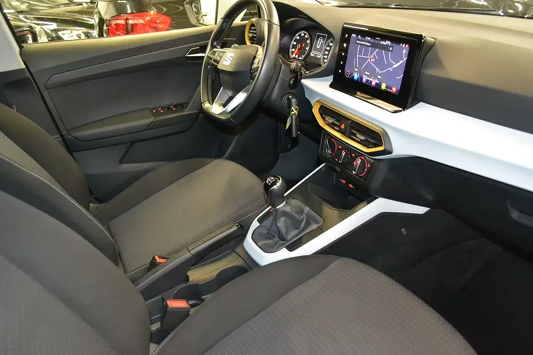 SEAT Arona - Thumbnail 5