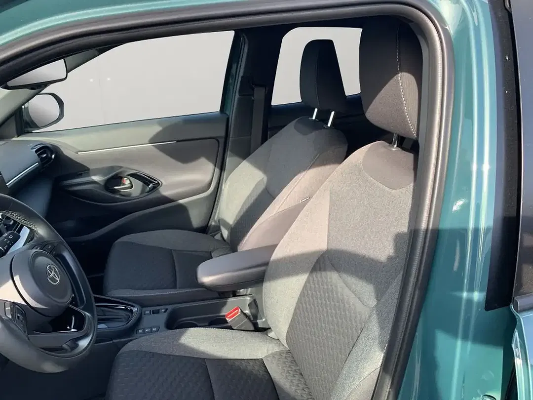 Toyota Yaris Cross - Thumbnail 10
