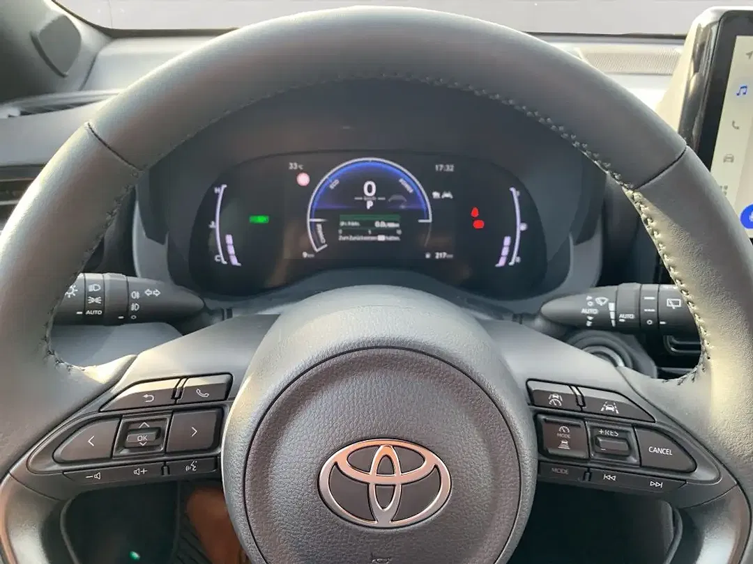 Toyota Yaris Cross - Thumbnail 11