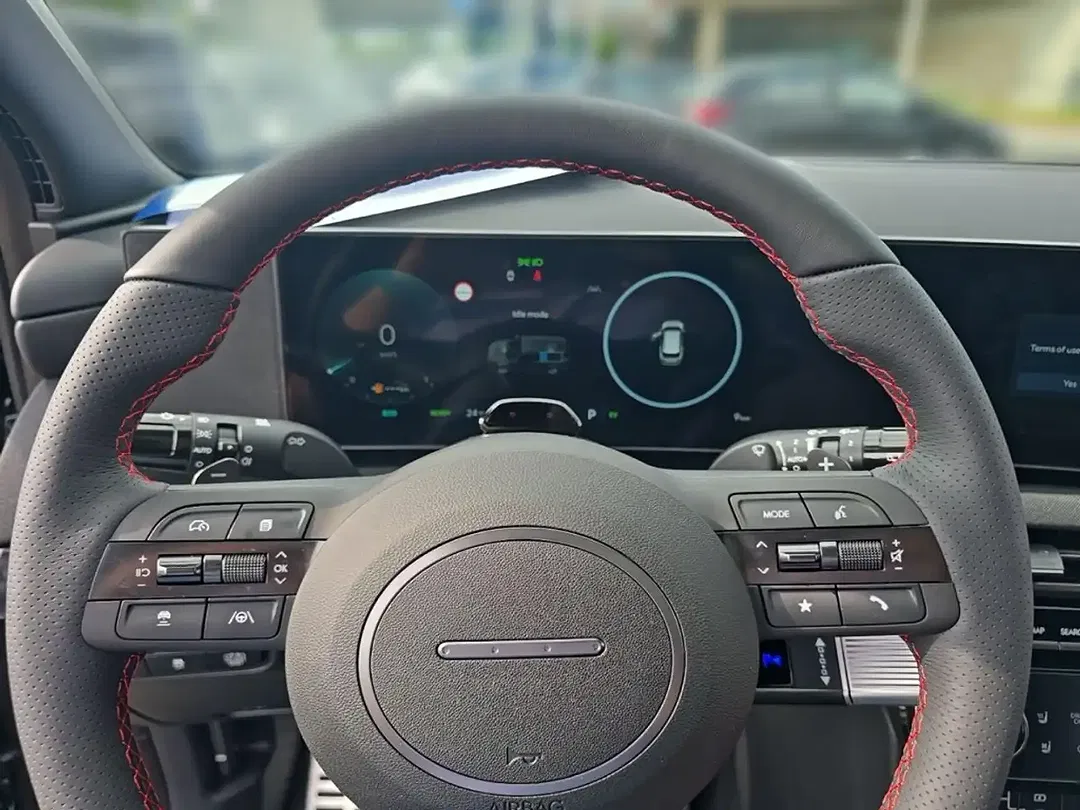 Hyundai TUCSON - Thumbnail 8