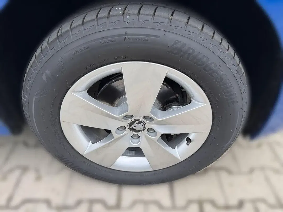 Skoda Kamiq - Thumbnail 8
