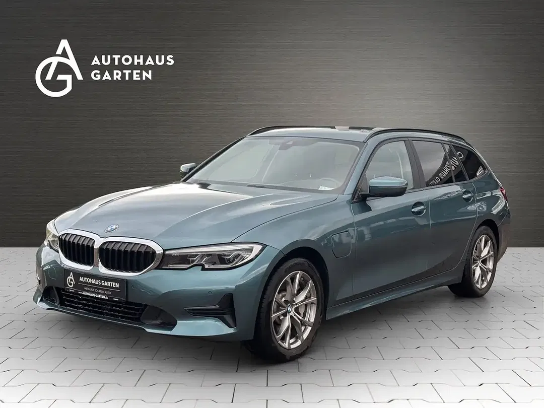 BMW 330 xDrive Advantage - foto 1