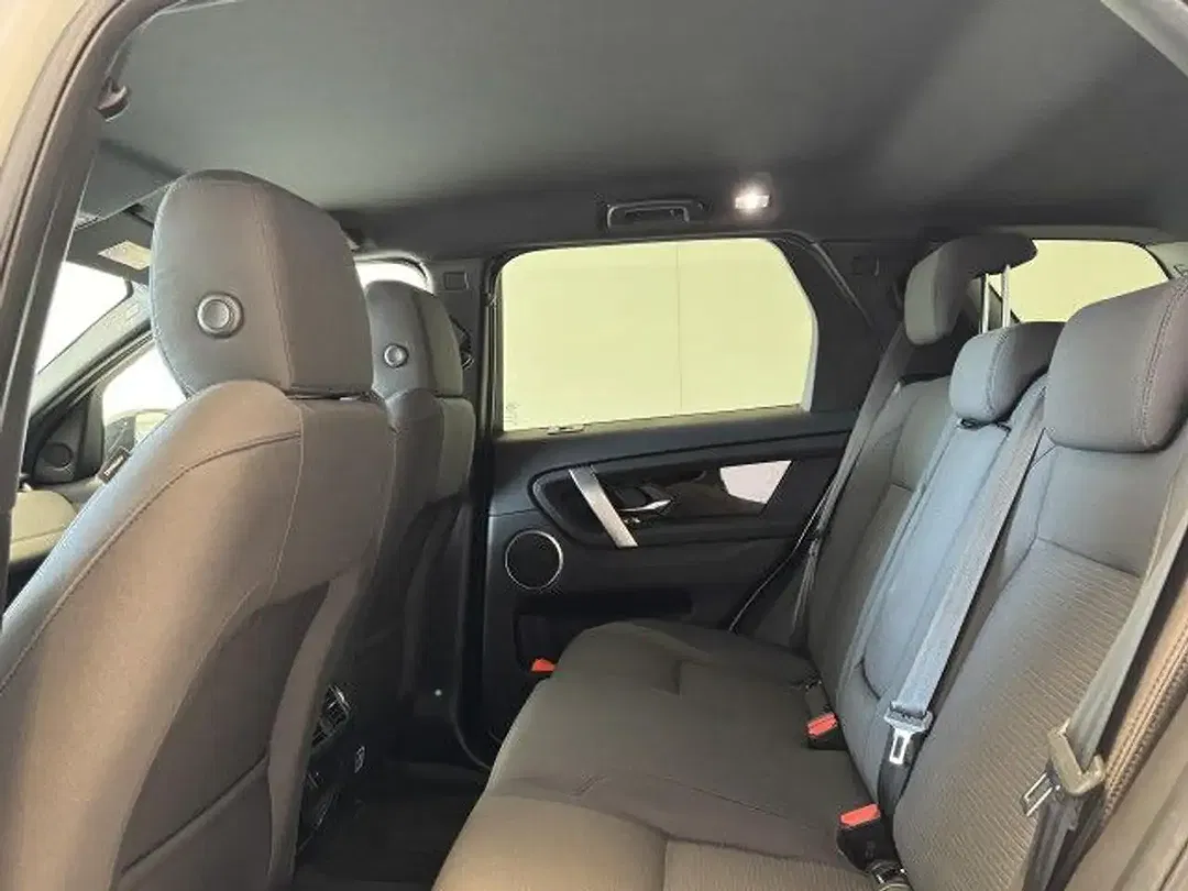 Land Rover Discovery - Thumbnail 3