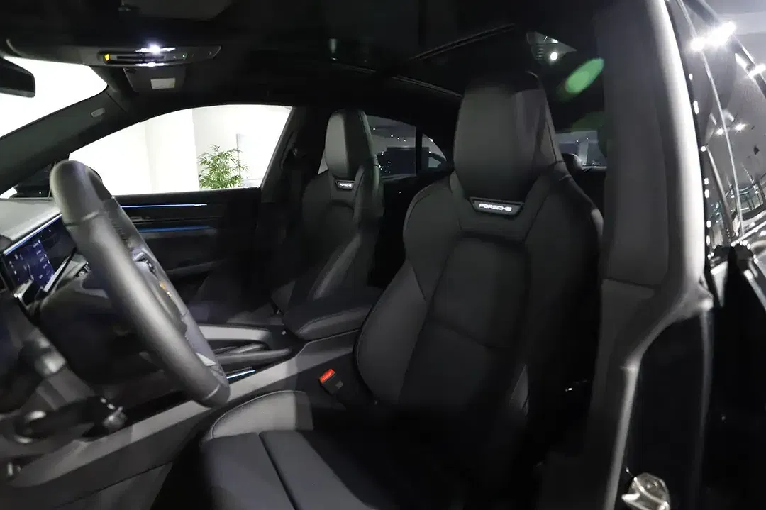 Porsche Macan - Thumbnail 9