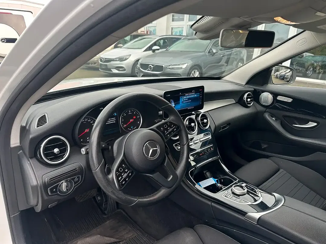 Mercedes-Benz C 300 - Thumbnail 6