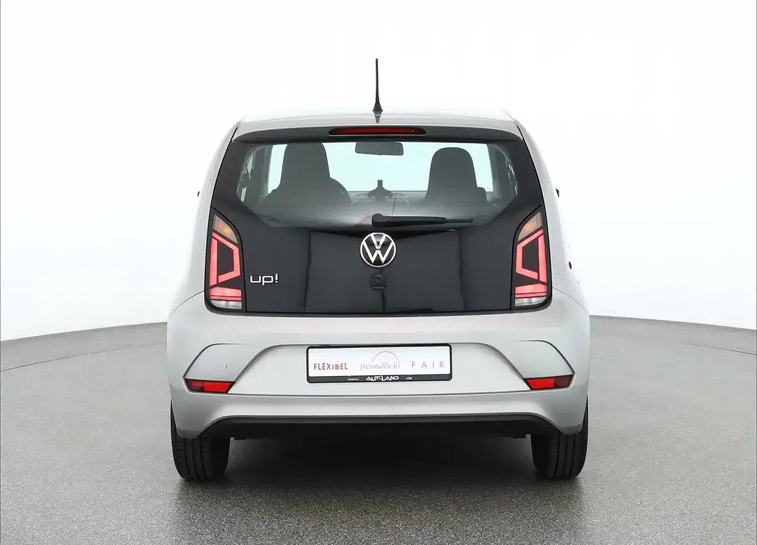 Volkswagen up! - Thumbnail 4