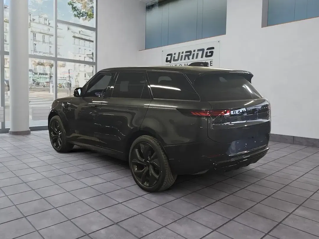 Land Rover Range Rover Sport - Thumbnail 4