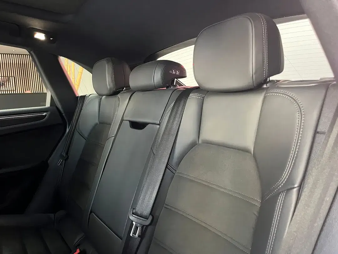 Porsche Macan - Thumbnail 15