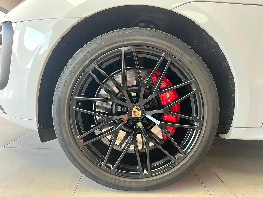 Porsche Macan - Thumbnail 5