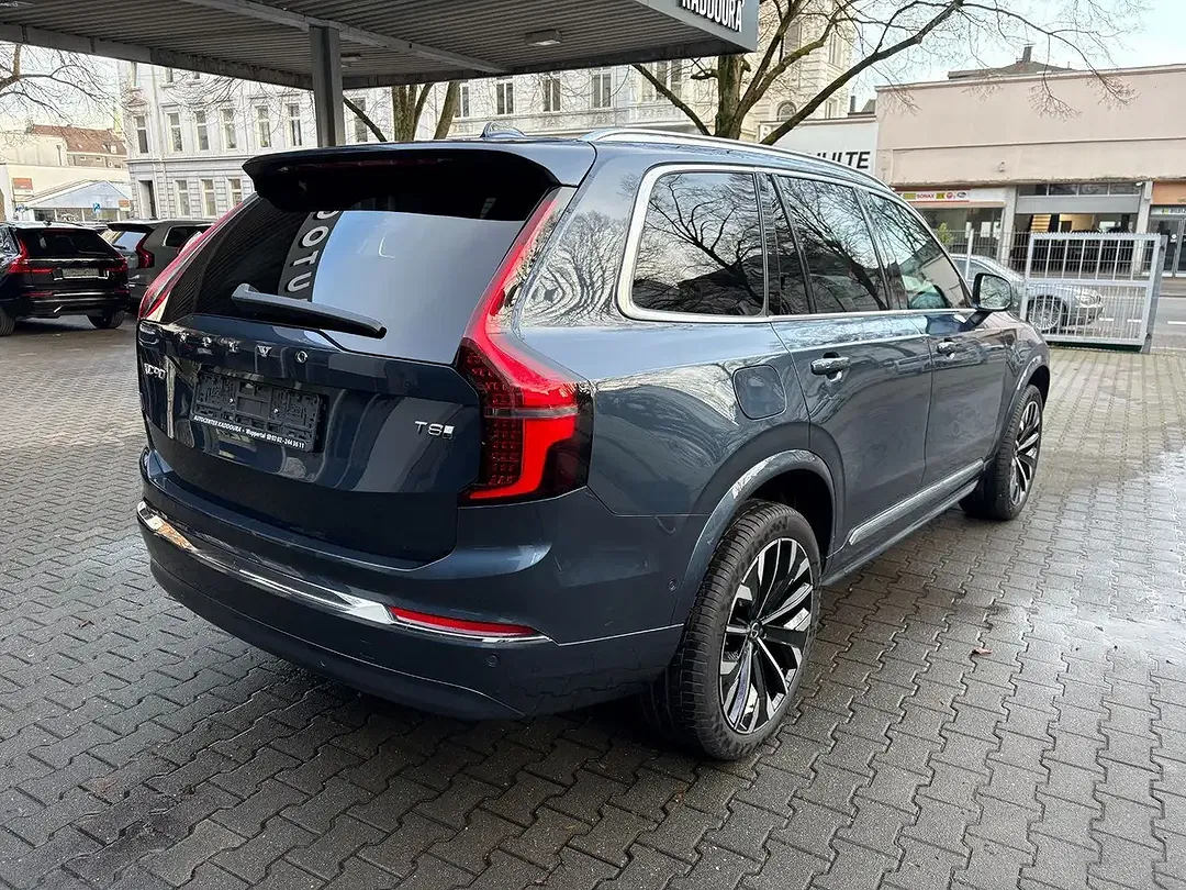 Volvo XC90 - Thumbnail 9