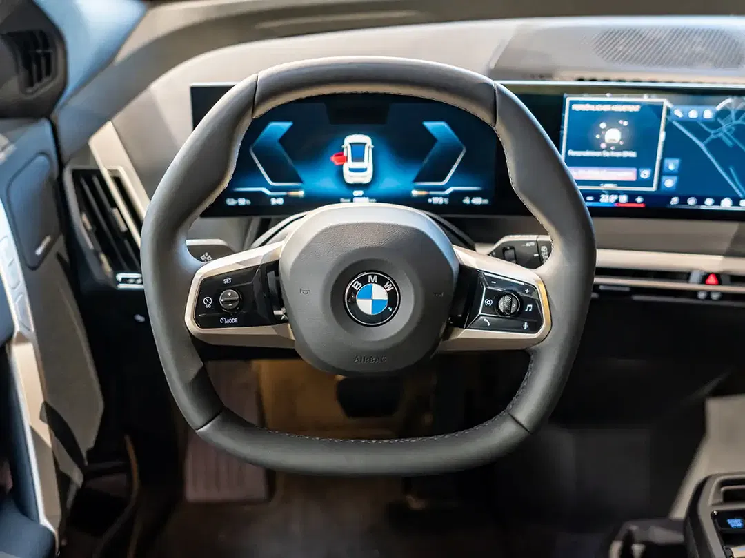 BMW iX - Thumbnail 10
