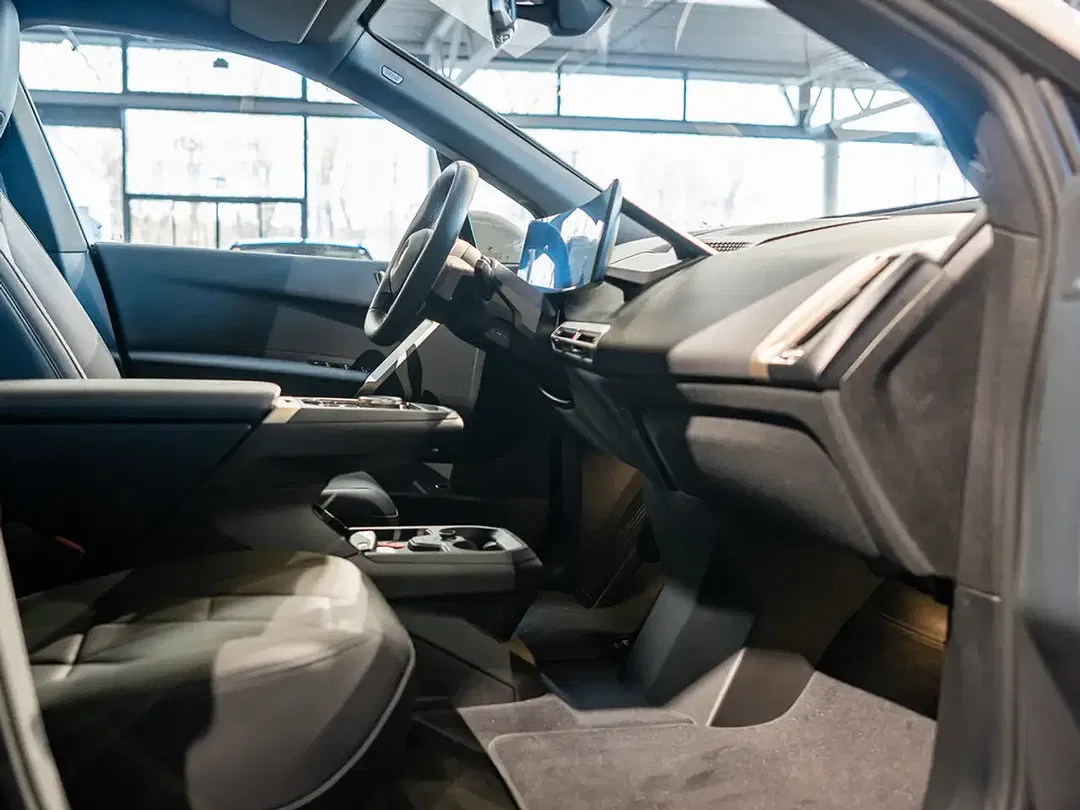 BMW iX - Thumbnail 5